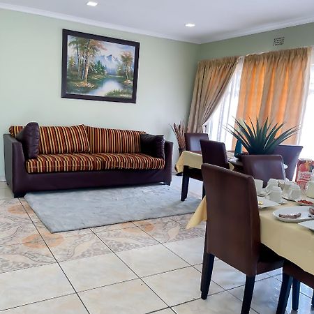 Oasis Of Life Guest House Witbank Kültér fotó