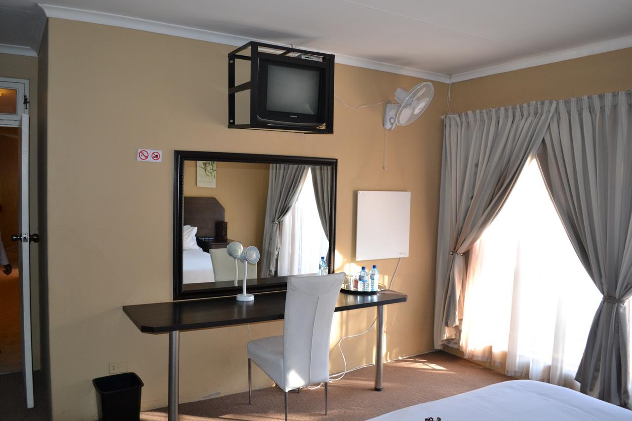 Oasis Of Life Guest House Witbank Kültér fotó