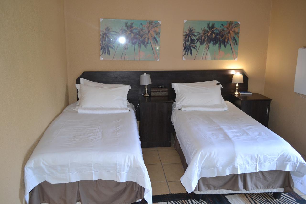 Oasis Of Life Guest House Witbank Kültér fotó