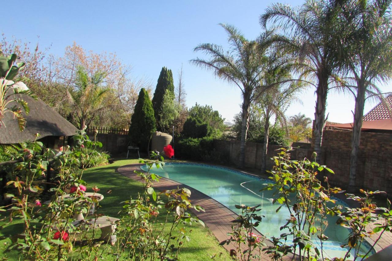 Oasis Of Life Guest House Witbank Kültér fotó