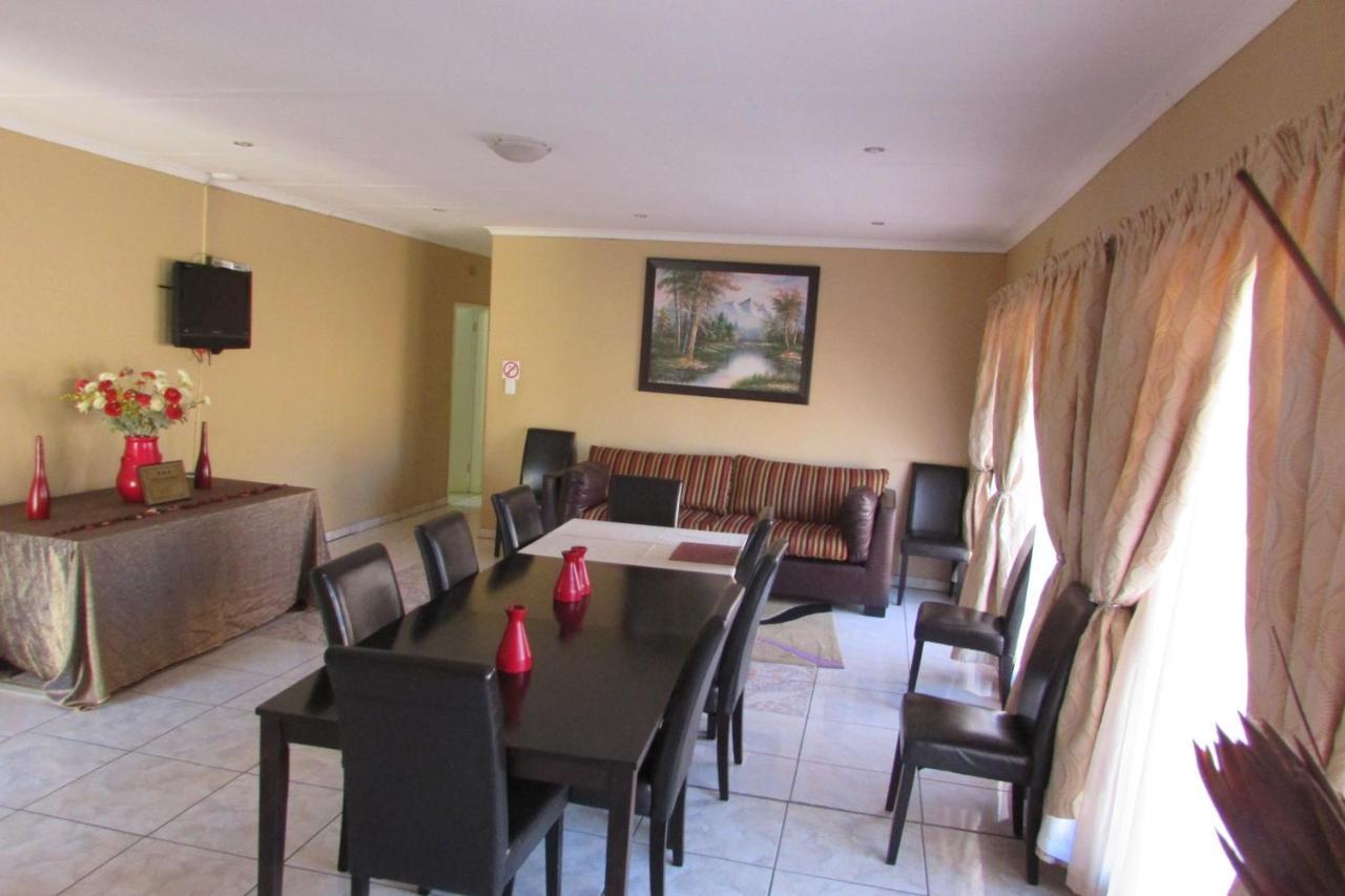 Oasis Of Life Guest House Witbank Kültér fotó